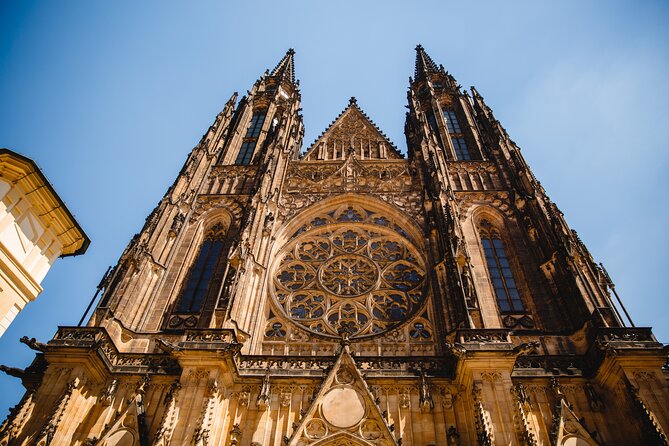 Prague Essential - The Astronomical Clock and Old Town Square