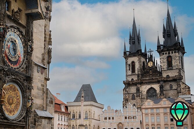 Prague Essential Tour Old Town and Jewish Quarter - Old Town Square in 20 focused minutes