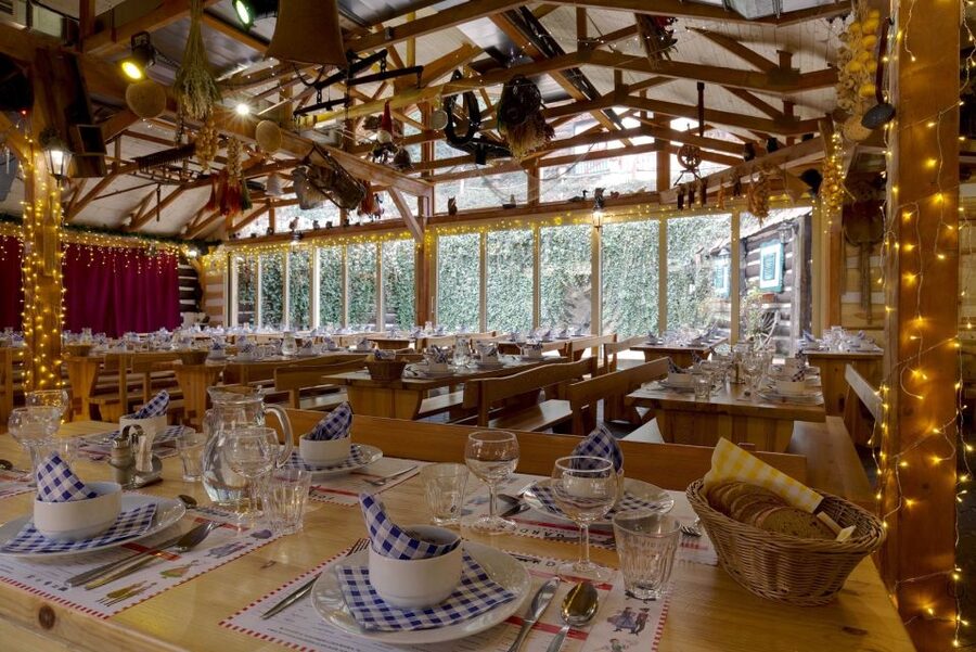 Prague: Evening Folklore Garden Party with Traditional Menu - A garden party rather than a formal theater show