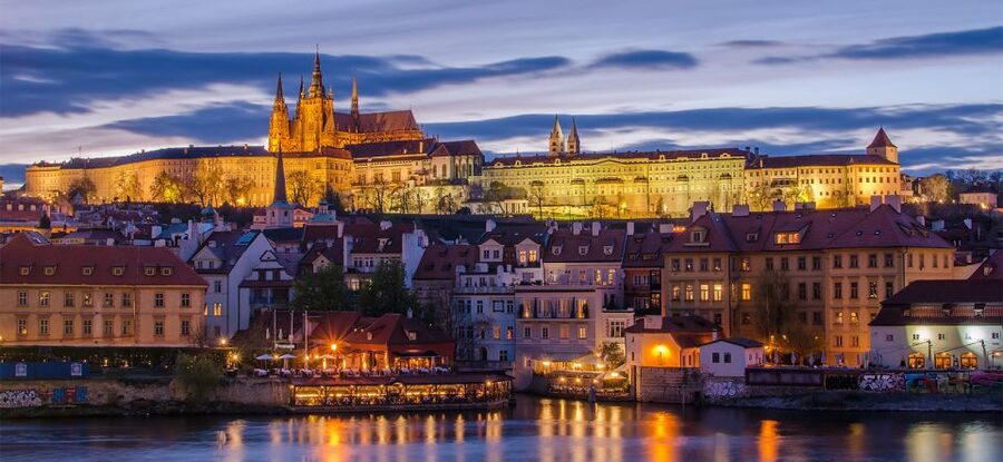 Prague: Evening Photography Tour by Car - Key points at a glance