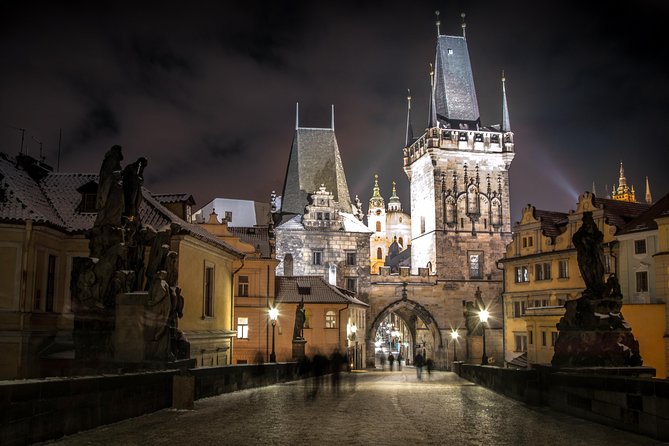 Prague Fairytale Tour: Old Town And Castle private tour - Timing, pickup, and practical planning