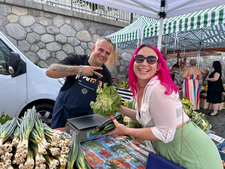 Prague: Farmers Market and Brunch Class with Celebrity Chef - A Saturday morning at Náplavka Farmers Market