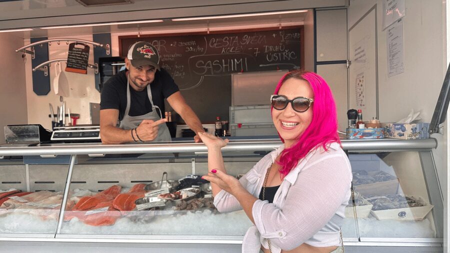 Prague: Farmers Market and Brunch Class with Celebrity Chef - Cooking with a former Hollywood private chef