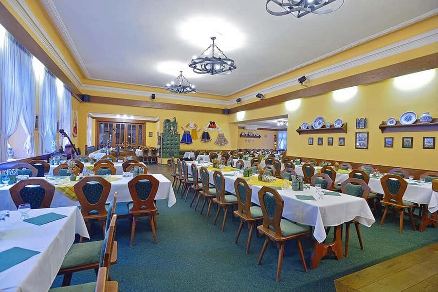 Prague: Folk Dancing Dinner Experience - Who will enjoy this evening most