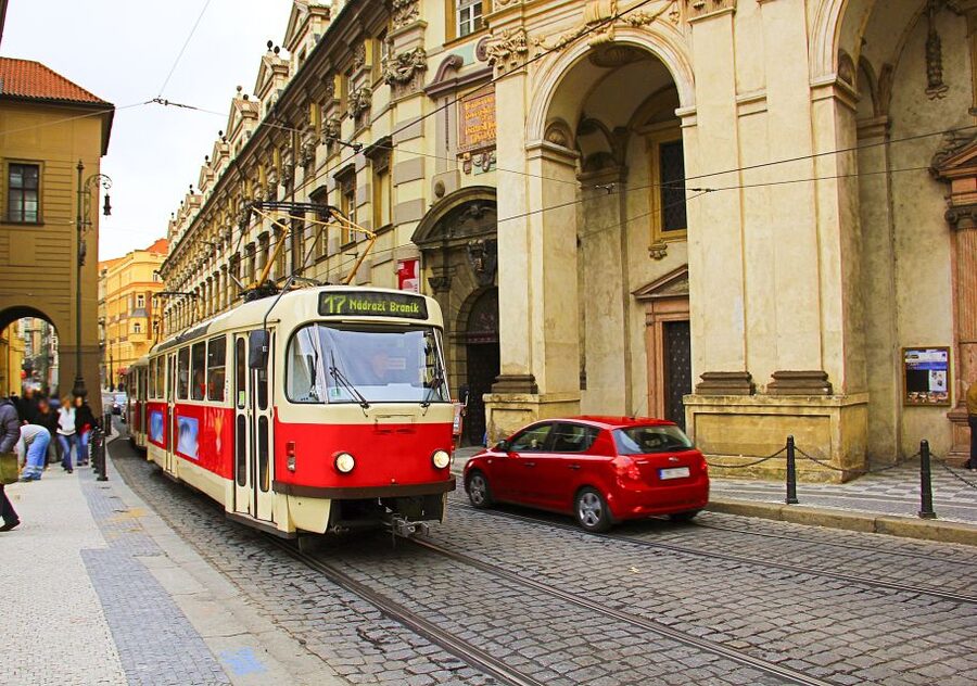 Prague: Full-Day Tour with Lunch and River Boat Cruise - Wenceslas Square and the Velvet Revolution