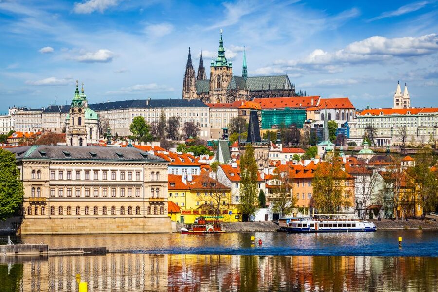 Prague: Full-Day Tour with Lunch and River Boat Cruise - Seeing Prague from the Vltava