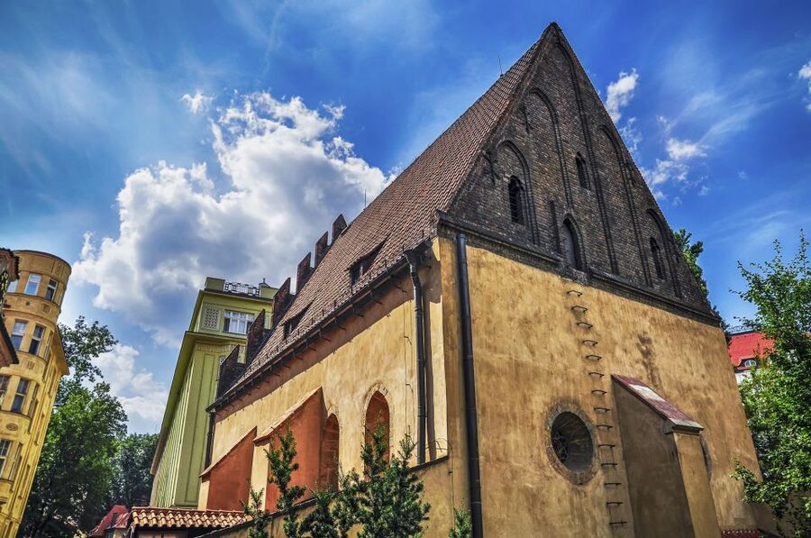 Prague: Full-Day Tour with Lunch and River Boat Cruise - How much value do you get for $199?