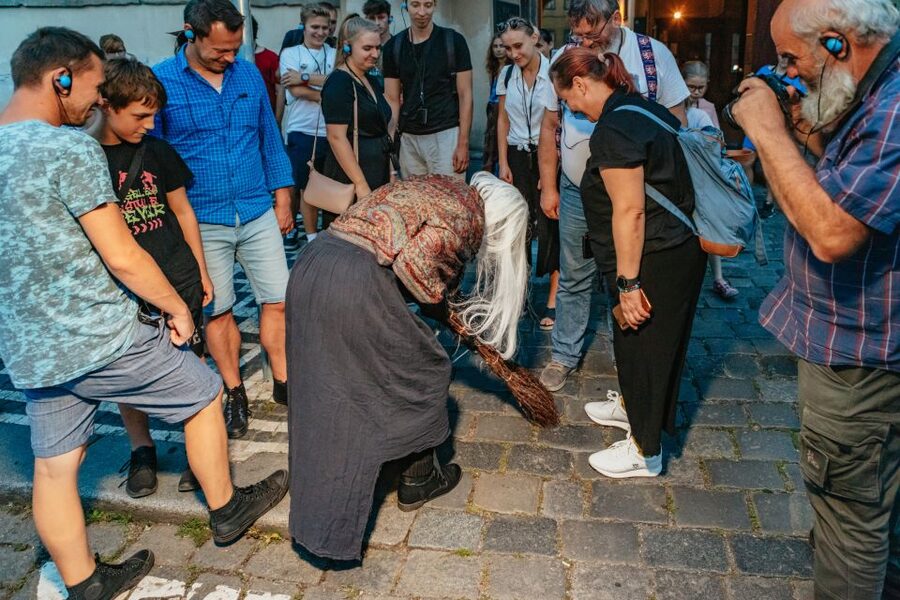 Prague: Ghost Walking Tour Where Legends Come To Life - Guide style makes the biggest difference