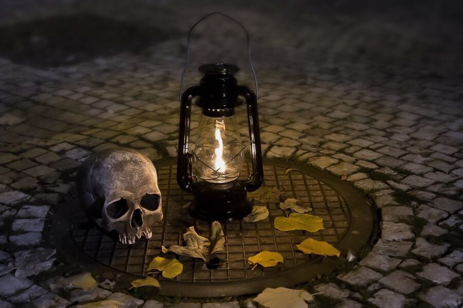 Prague: Ghosts and Legends Nighttime Guided Walking Tour - The Old Jewish Cemetery makes a fitting finish