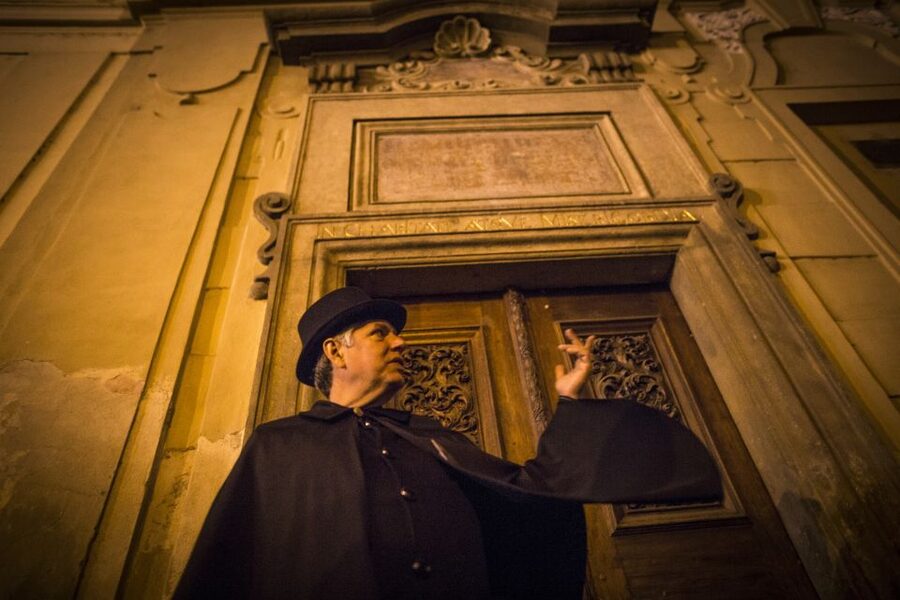 Prague: Ghosts and Legends of the Old Town Evening Tour - Leaving Old Town Square for Prague’s darker side