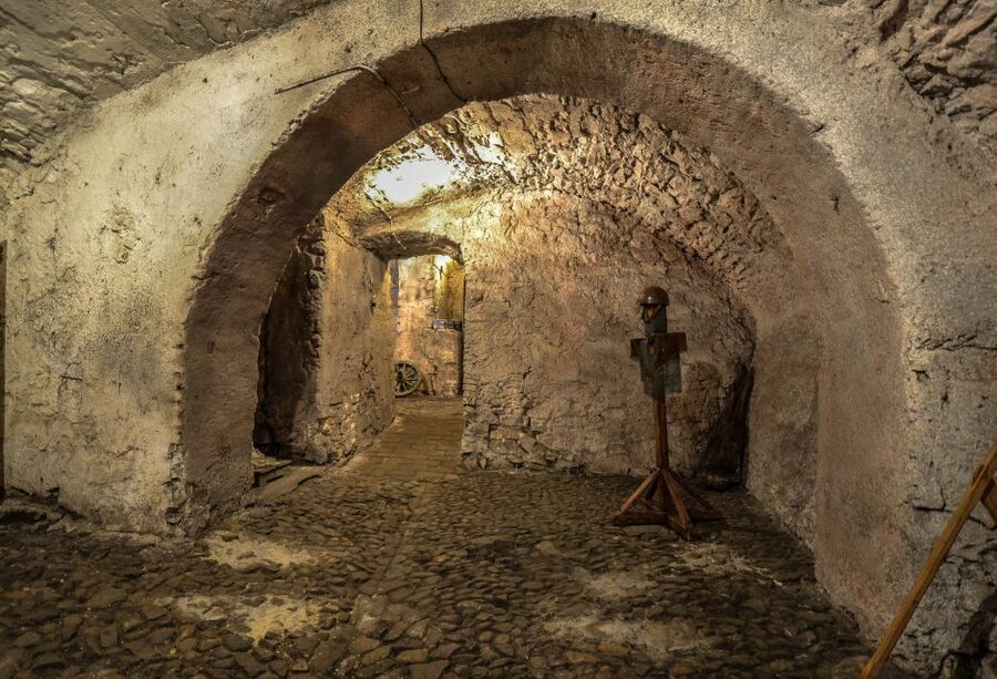 Prague: Ghosts, Legends, Medieval Underground & Dungeon Tour - Kozí and Haštalské náměstí