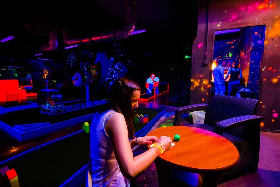 Prague: Glow Golf Mini Golf Game by UV Light - Who Will Enjoy This Most?