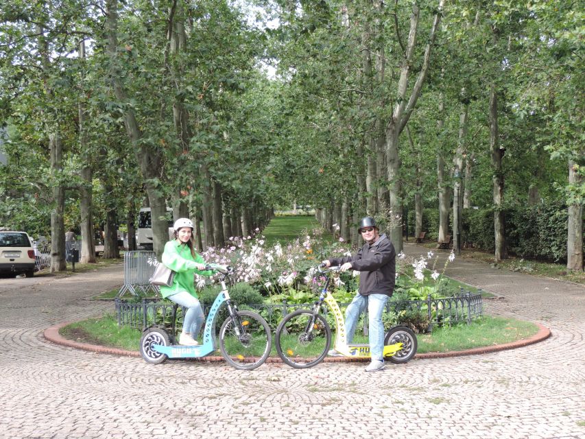 Prague: Grand e-Scooter Guided Tour - Castle District and St. Vitus Cathedral
