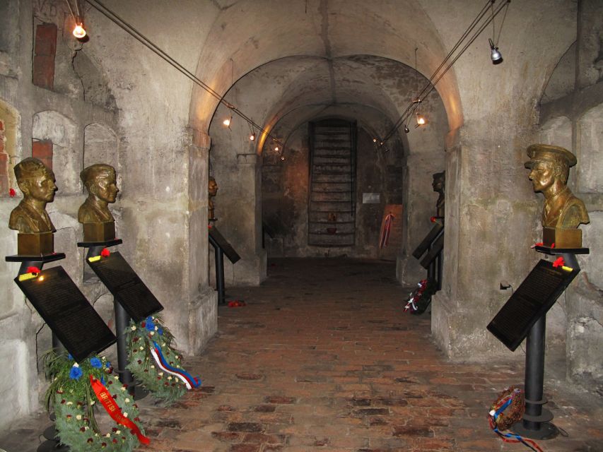 Prague: Guided Operation Anthropoid Tour with Lidice - Who will get the most from this tour?
