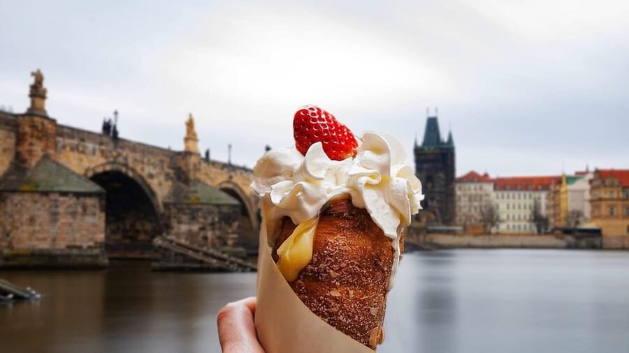 Prague: Guided Street Food Walking Tour - The Old Town walk between food stops