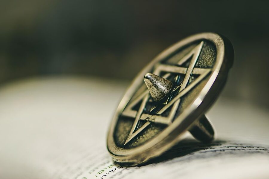 Prague: Guided Tour inside the Jewish Cemetery & Synagogues - Is $87 a fair price?
