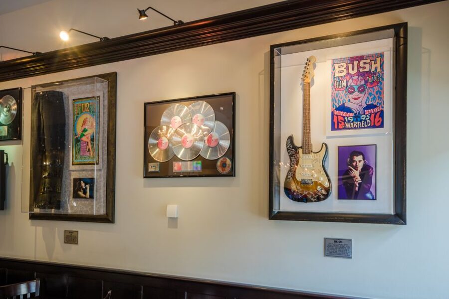Prague: Hard Rock Cafe with Set Menu for Lunch or Dinner - Key points to know before you book