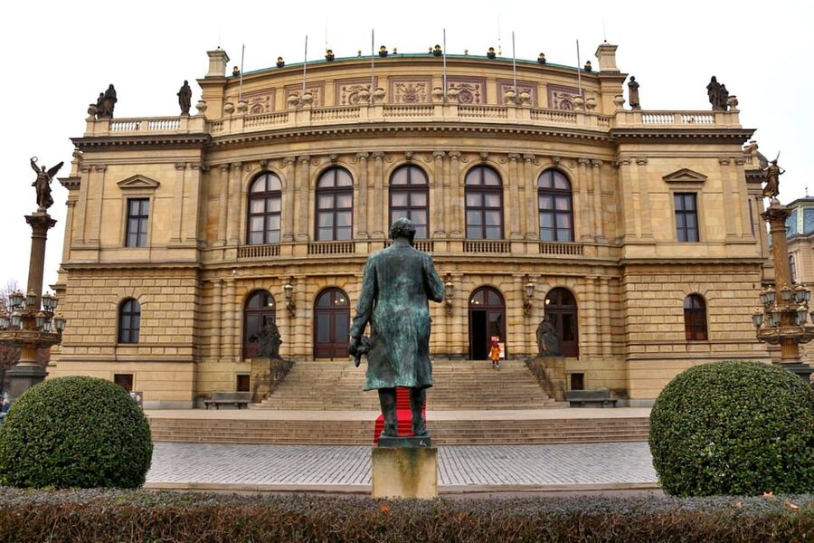 Prague: Hidden Gems Walking Tour with Local Guide - Franz Kafka Museum and John Lennon Wall
