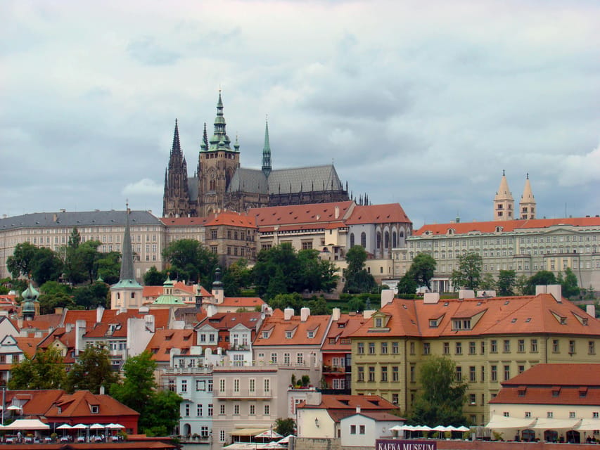 Prague: Highlights of Prague Private Half-Day Tour by Car - Price, flexibility, and who gets the best value