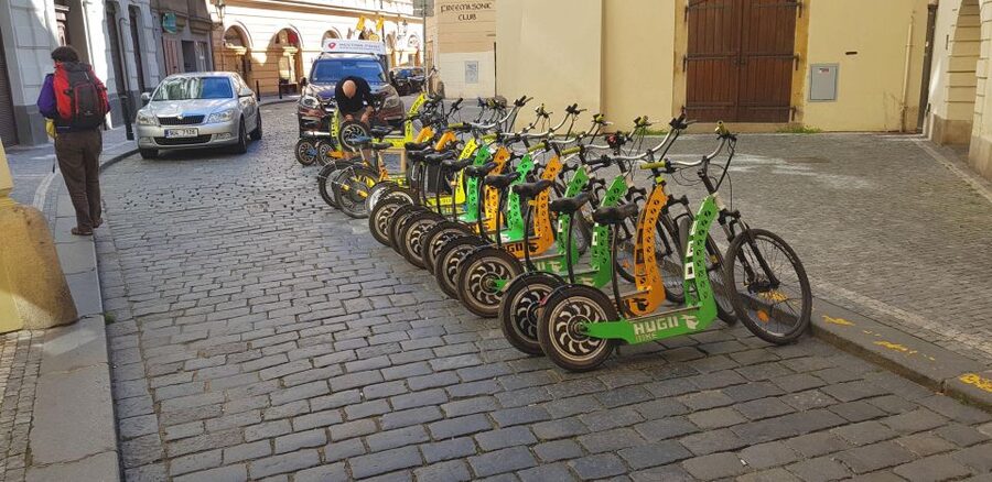 Prague: Highlights Tour on e-Scooter or eBike - Prague Castle, Hradčany Square, and St. Vitus Cathedral