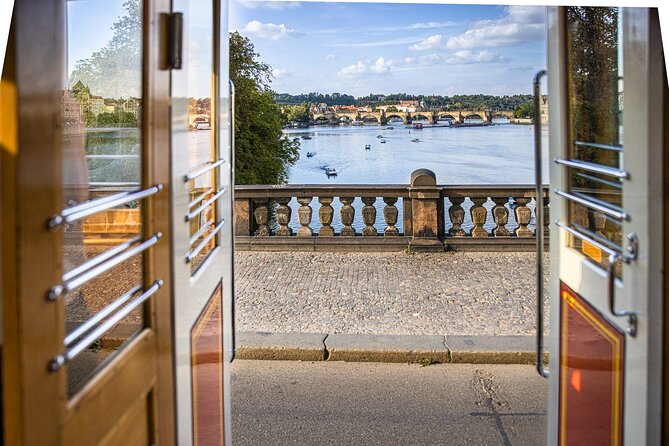 Prague Hop on Hop off Sightseeing Tram - Starting at Na Poříčí and understanding the route