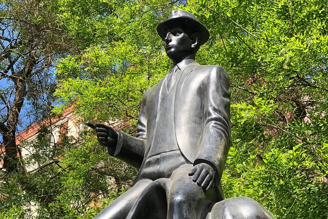Prague Jewish Quarter and WW2 Private Tour - Synagogues and the Old Jewish Cemetery