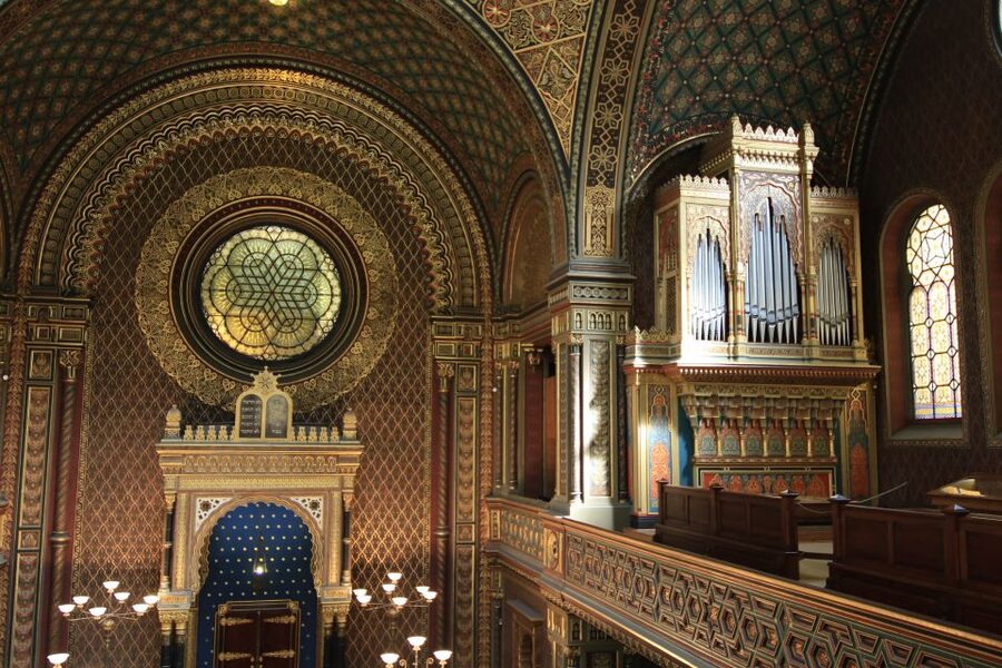 Prague: Jewish Quarter Premium Tour - Starting at Golem Café in Prague’s Jewish Quarter