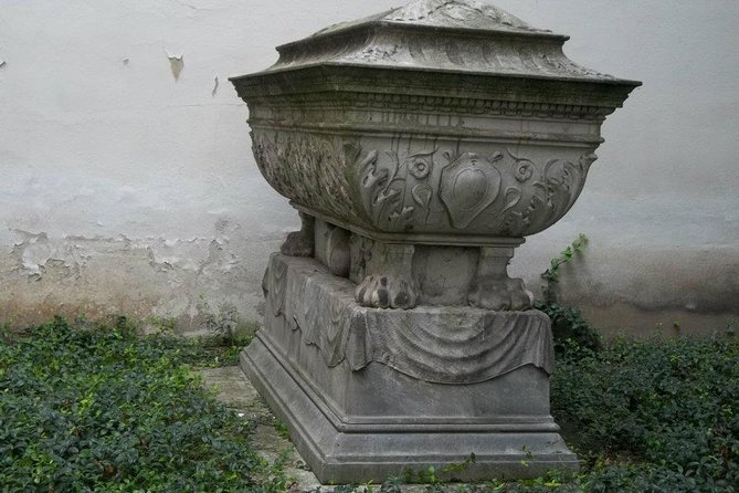 Prague Jewish Quarter Private Half-Day Walking Tour - Why Prague’s Jewish Quarter deserves a half-day