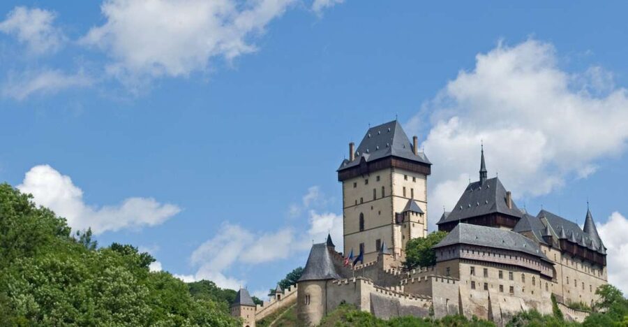 Prague: Karlštejn Castle Guided Tour with Entry Ticket - Why Karlštejn makes a good half-day from Prague