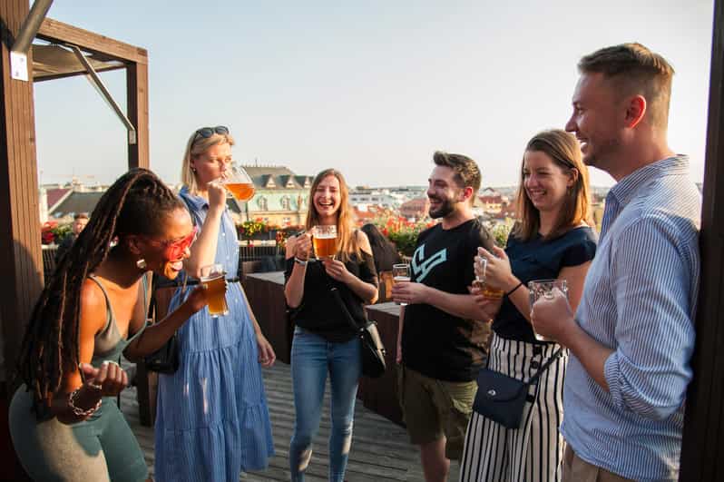Prague: Local Pub Walking Tour with 5 Beers - Starting beside Kafka’s rotating head
