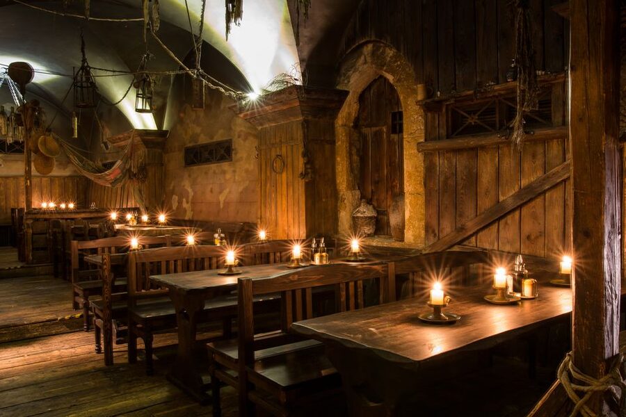 Prague: Medieval Dinner with Transfers - Five courses, with meat or vegetarian choices