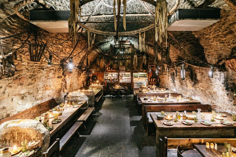 Prague: Medieval Dinner with Unlimited Drinks - Key points to know before booking