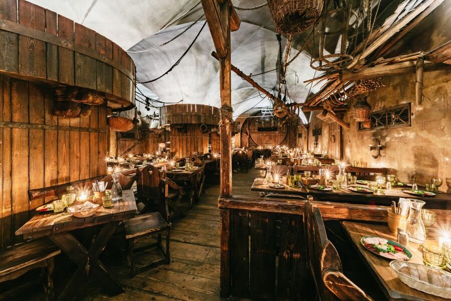 Prague: Medieval Dinner with Unlimited Drinks - Choosing between six menus