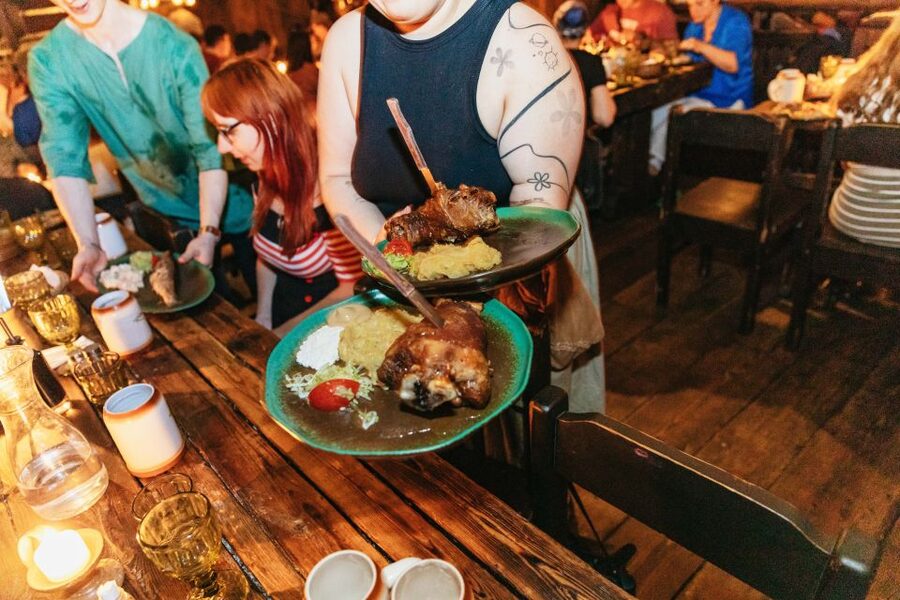 Prague: Medieval Dinner with Unlimited Drinks - What the food experience is really like
