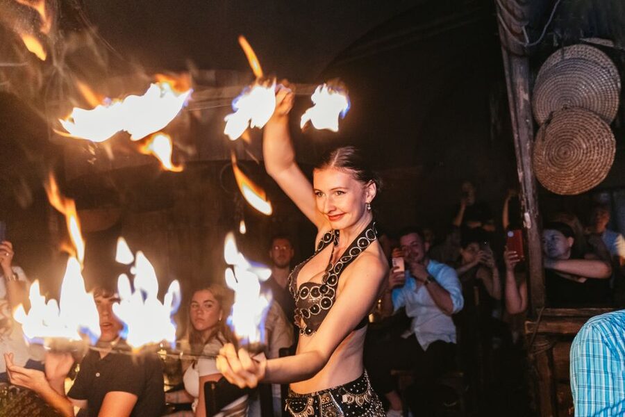 Prague: Medieval Dinner with Unlimited Drinks - Timing, location, and practical comfort