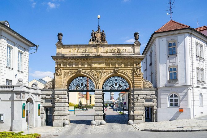 Prague-Munich One-Way Sightseeing Day Tour - Is $326.53 per person a good value?