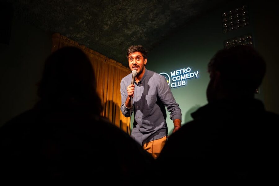 Prague: NYE with Comedy Show, Unlimited Drinks and Fireworks - Getting to Metro Comedy Club near Charles Bridge