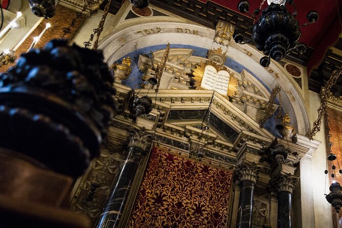 Prague Old Jewish Quarter and Spanish Synagogue Private Tour - Meeting Franz Kafka near the Old Town