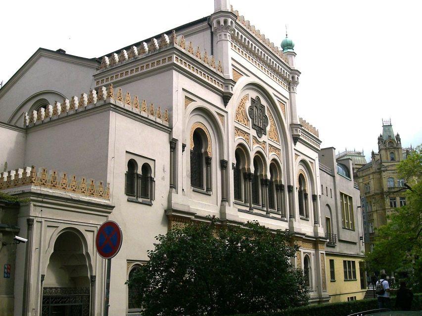 Prague: Old, New, and Jewish Towns Guided Walking Tour - A smart first walk through Prague’s historic centre