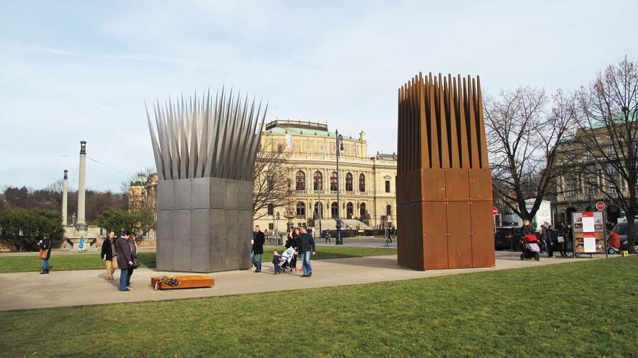 Prague: Old Town and Classical Concert Tour - Starting at Old Town Square with Prague in view