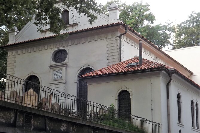 Prague Old Town and Jewish Quarter 90 minutes Guided Tour - Who should book this Prague walking tour?