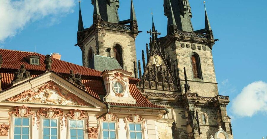 Prague: Old Town and Jewish Quarter Guided Tour in German - What the $29 price gives you
