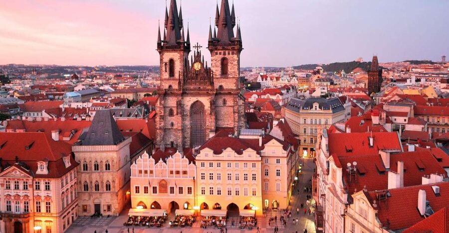 Prague: Old Town and Jewish Quarter Tour with Jewish Museum - Powder Tower and Municipal House: Prague’s grand entrance