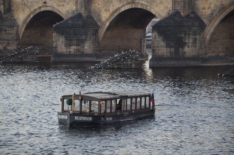Prague: Old Town Guided Walking Tour and City Boat Ride - Meeting at Cartier on Old Town Square