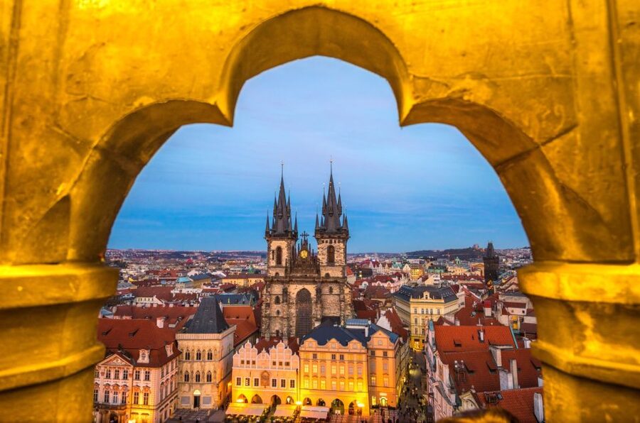 Prague: Old Town Highlights Private Guided Walking Tour - Prague Castle and St Vitus Cathedral on the 6-hour route