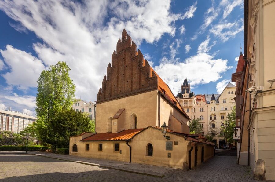 Prague: Old Town Highlights Private Guided Walking Tour - Old Town Hall and the Astronomical Clock