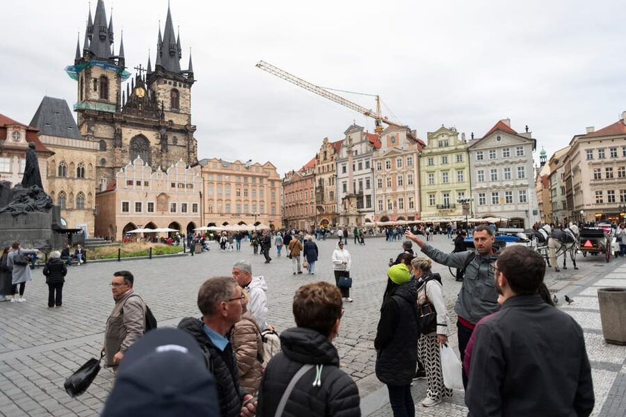 Prague: Old Town, Jewish Quarter & Astro Clock Walking Tour - Walking pace, group size, and comfort