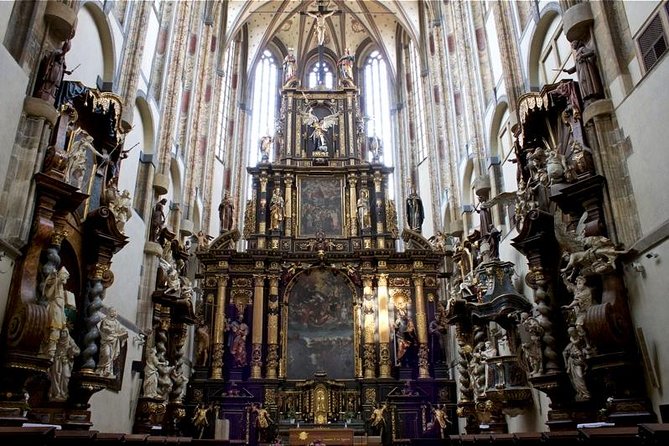 Prague Old Town New Town and Jewish Quarter Morning Tour - The Old Town Square and the Astronomical Clock