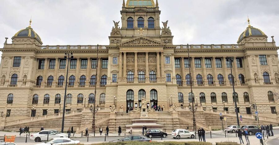 Prague: Old Town Tour & National Museum Skip-the-Line Ticket - Key points to know before booking