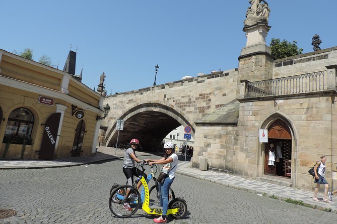 Prague Panoramic Views e-bike and e-Scooter guided Tour - Prague Castle from a moving tour